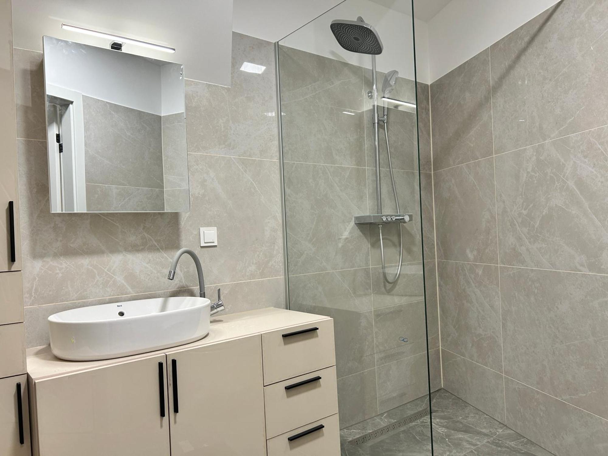 Asp Modern Apartments With Balcony & Free Parking เวียนนา ภายนอก รูปภาพ